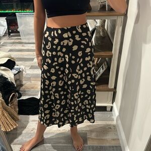 Leopard cheetah print silky skirt size medium